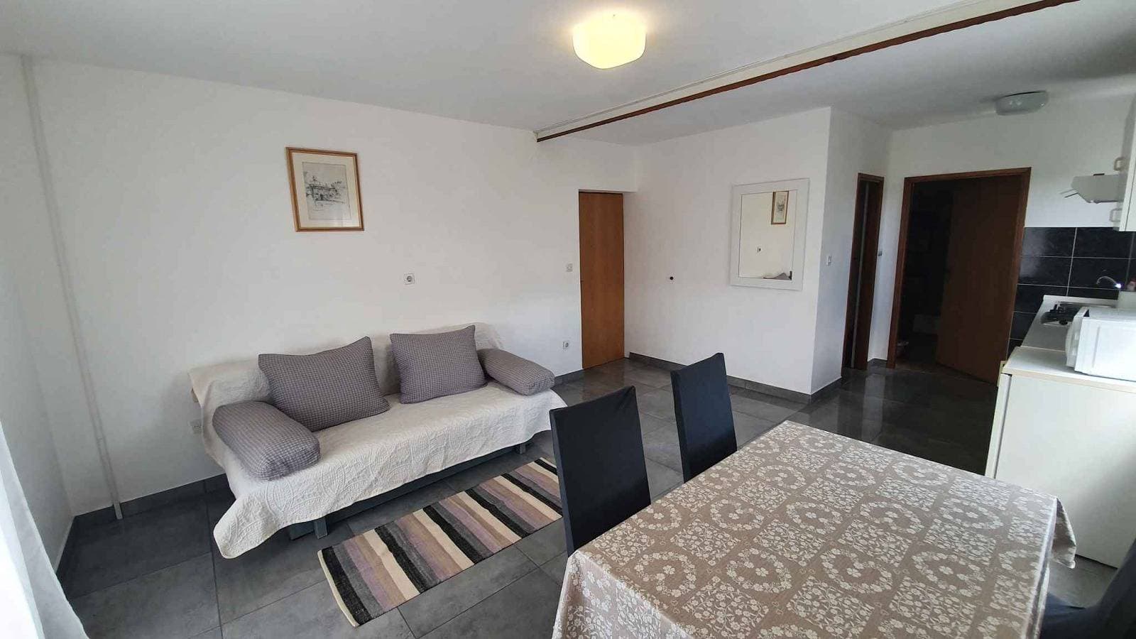 Foto 5 von 20: Ferienwohnung in Ljubač mit Meerblick, Balkon, Klimaanlage, W-Lan (809-3)