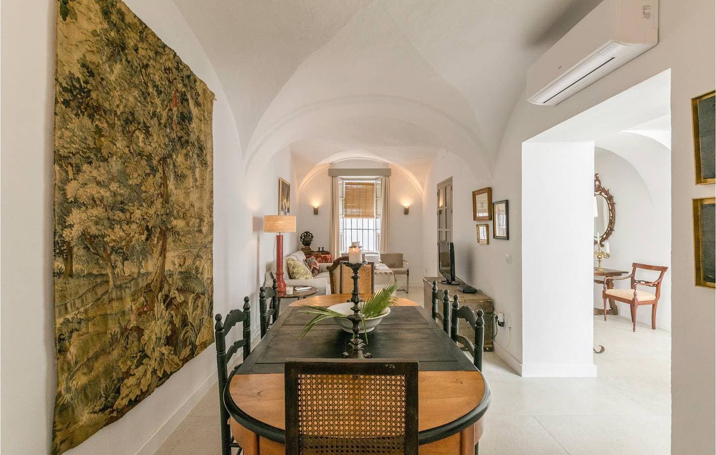 Foto 4 von 35: Gemütliche 120qm Wohnung | AC, Pool, Küche | Nähe Bar Goya & Carmona