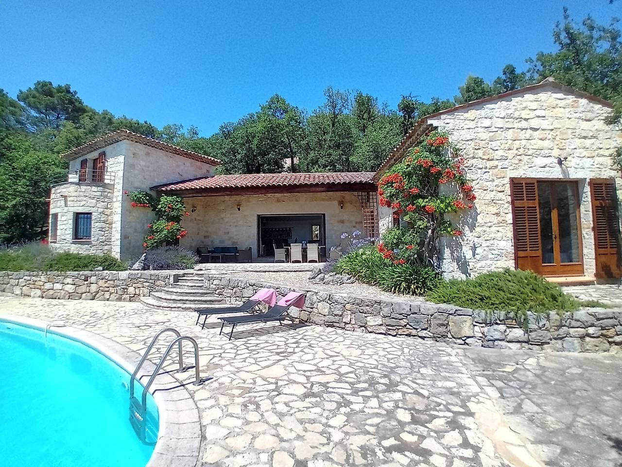 Foto 2 von 38: Villa für 6 Personen mit Pool