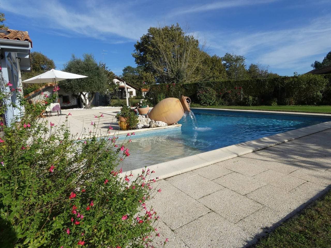 Foto 2 von 15: Le Clos Fleuri