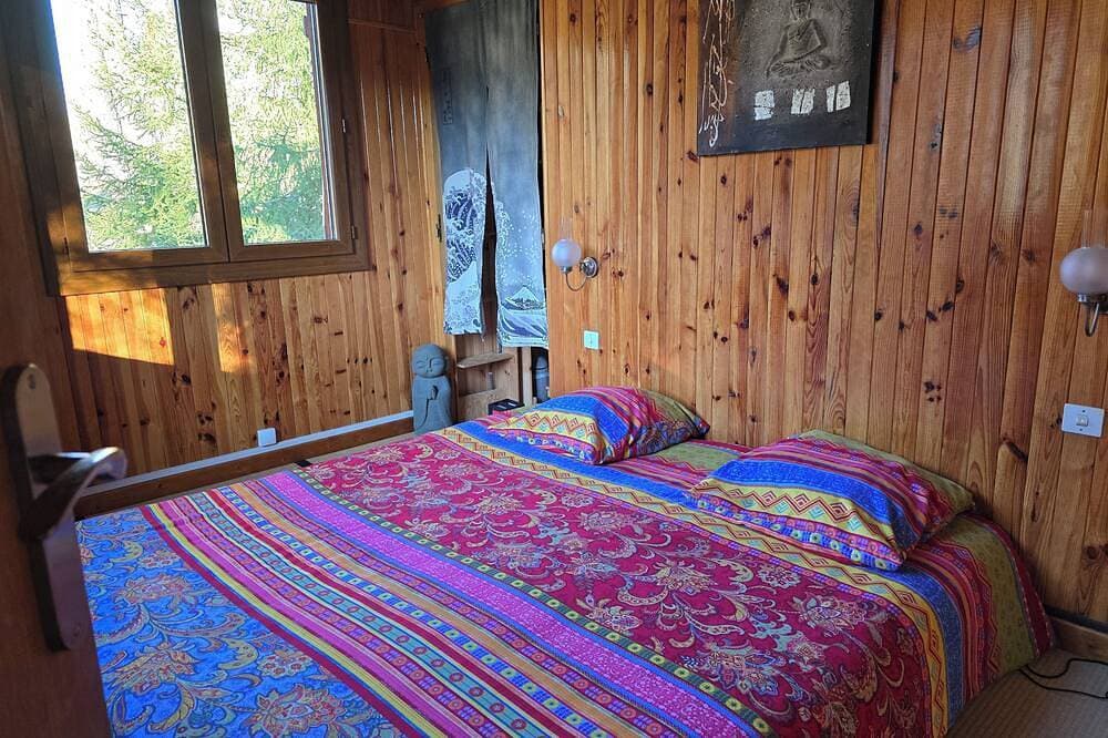 Foto 2 von 30: Chalet located a 4-minute walk from the Colmars ramparts. Pets welcome!