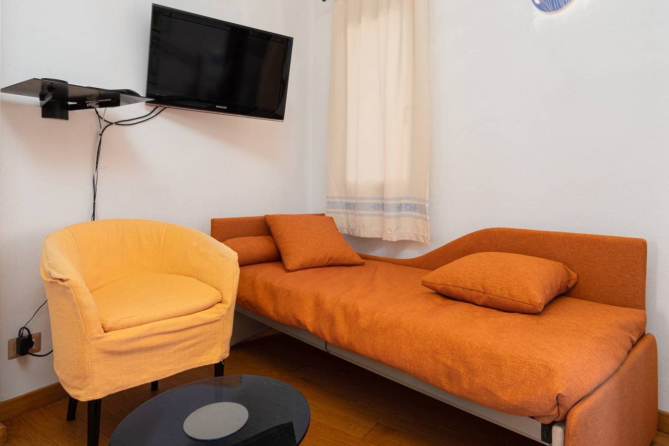 Foto 7 von 26: Ferienhaus 'Seahouserent' mit großer Meerblick-Terrasse, Garten und WLAN