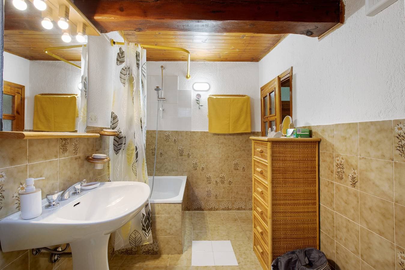 Foto 11 von 21: Ferienwohnung 'Emilia' mit Bergblick, privatem Garten und Wi-Fi