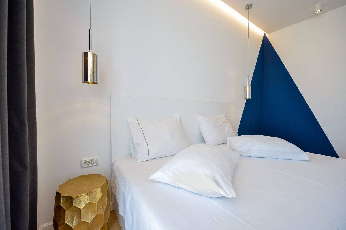 Foto 10 von 23: Blue Moon - Ein Schlafzimmer - Romana Square