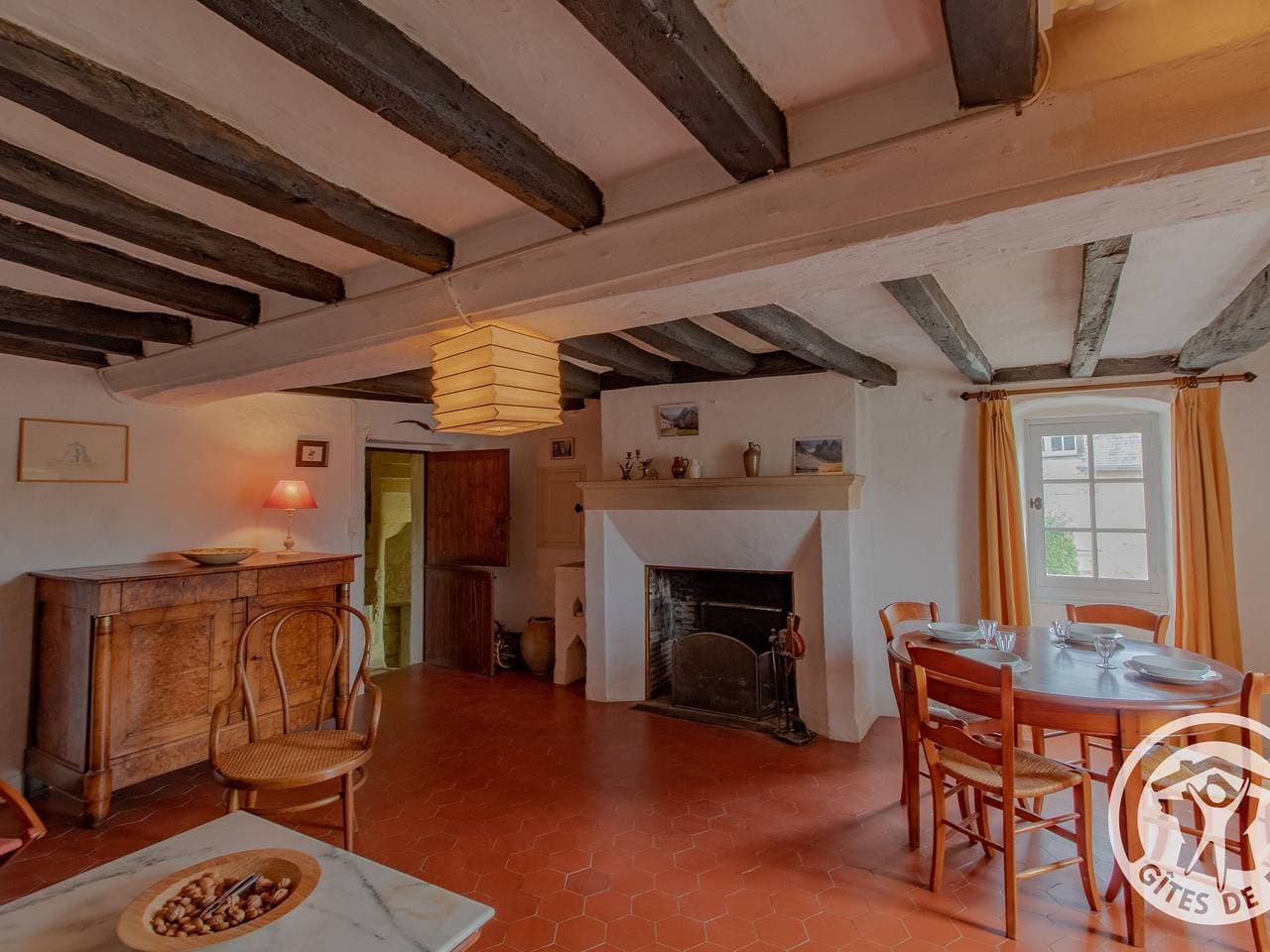 Foto 2 von 31: ÀLou: Charmante maison du 15e siècle avec jardin, proche d'Angers et La Flèche