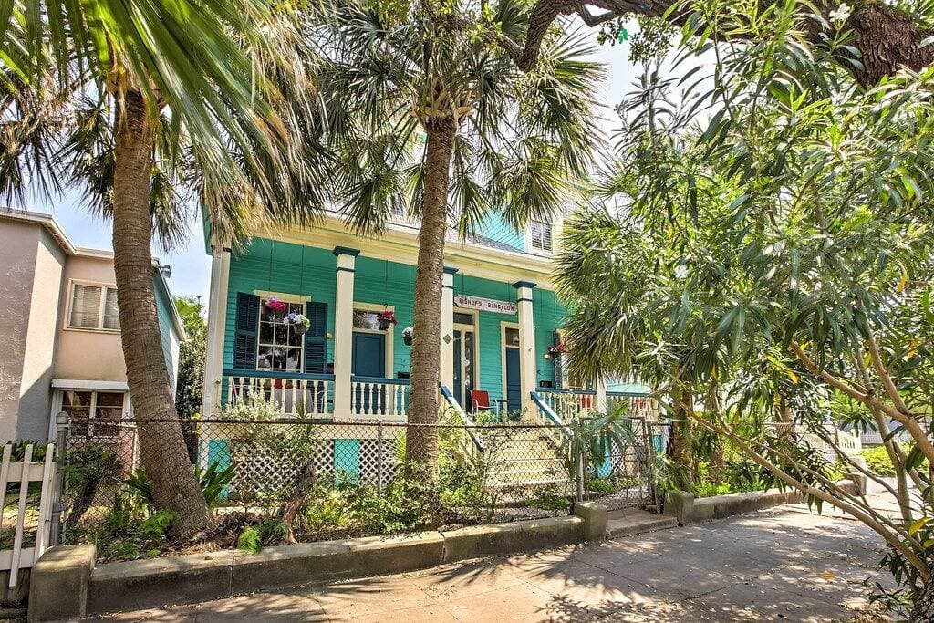 Foto 4 von 27: Lavish Galveston Apartment - 6 Blocks zum Strand!