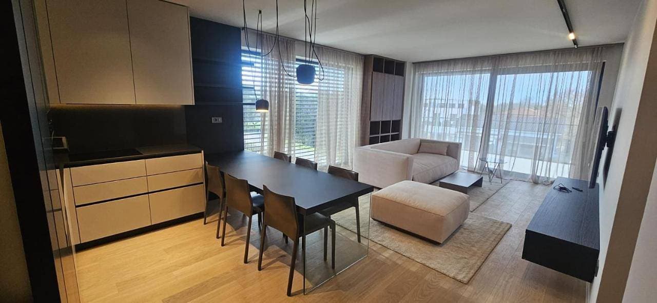 Foto 2 von 30: Deluxe Two-Bedroom Apartment with Garden View