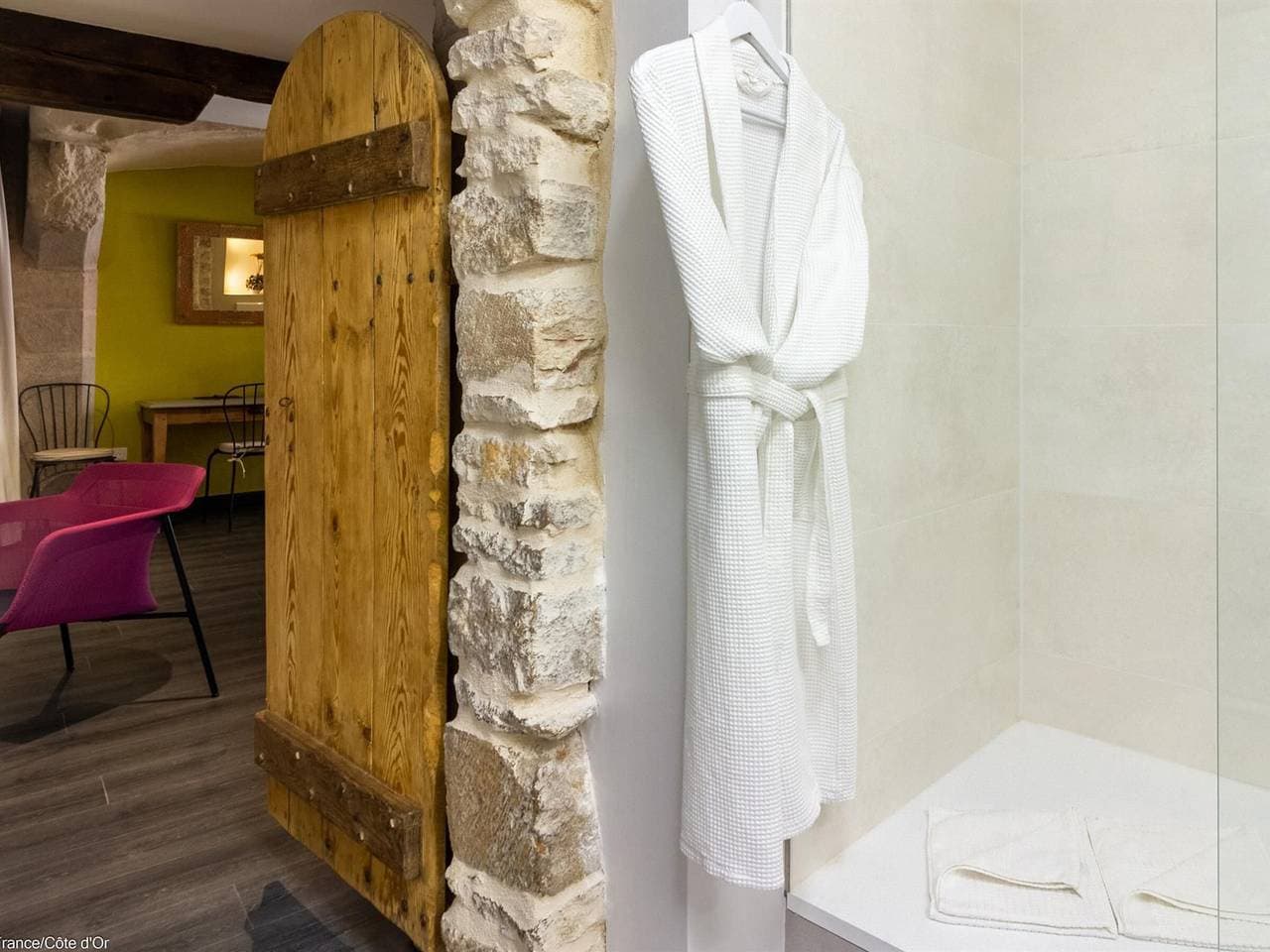 Foto 13 von 21: Charmanter Aufenthalt in Savigny les Beaune: moderner Komfort und Terrasse
