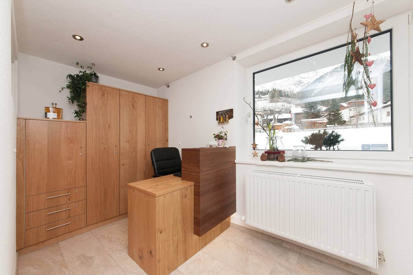 Foto 7 von 16: Einzimmerapartment 'Top 3 Eisenspitze' mit Bergblick, privatem Garten und Wi-Fi