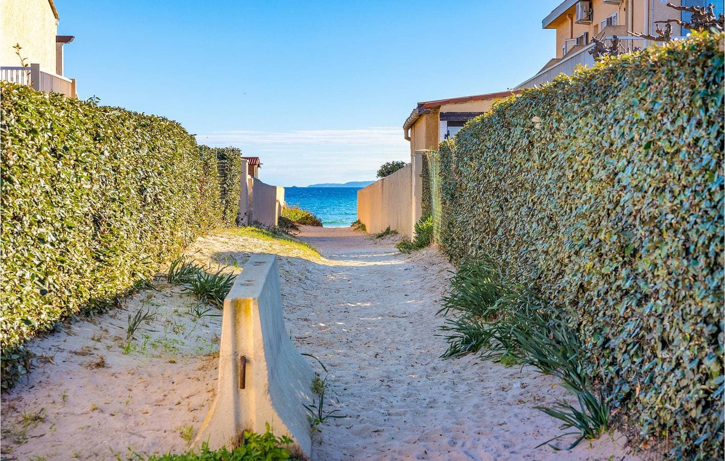Foto 3 von 20: Urlaub am Strand mit modernen Annehmlichkeiten
