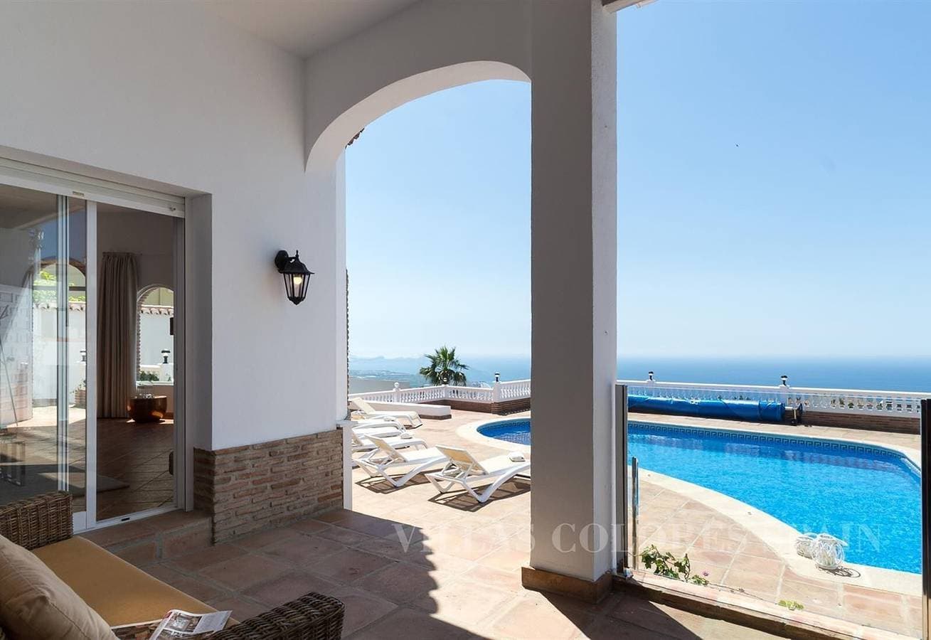 Foto 3 von 30: Villa 'Amani' mit Meerblick, WLAN und Klimaanlage