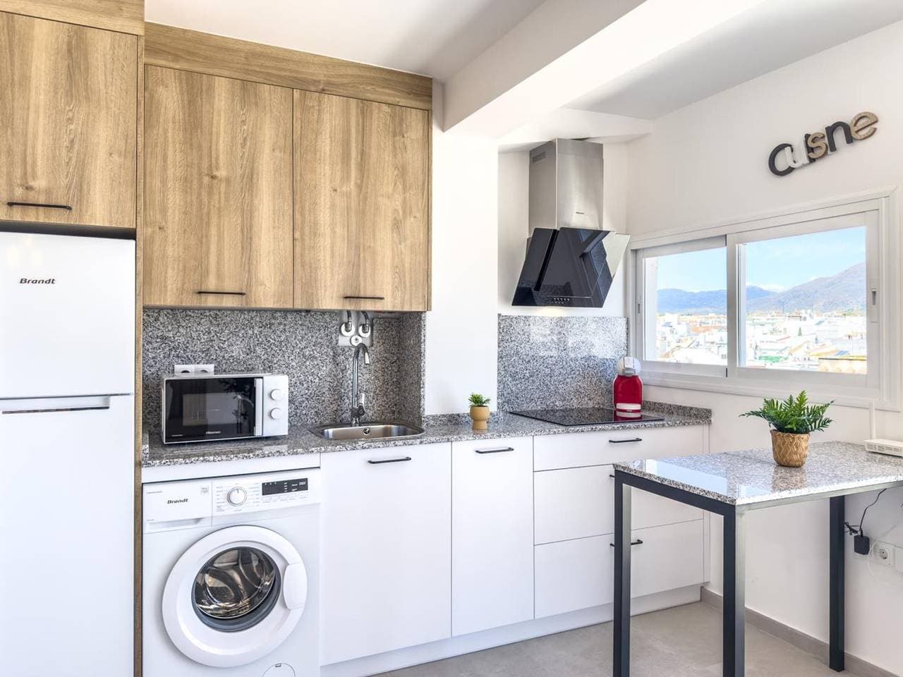 Foto 5 von 25: Moderne Wohnung in Estepona, Bergblick
