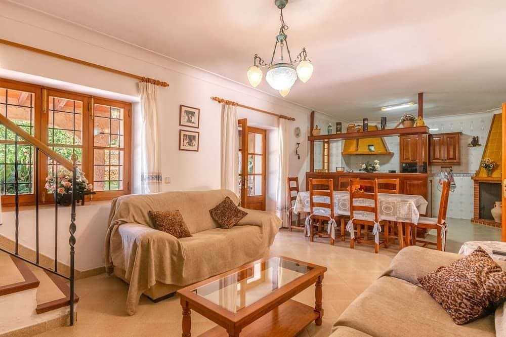 Foto 10 von 30: Schönes alleinstehendes Ferienhaus mit  W-Lan, privatem Pool, TV, Terrasse, Haustiere erlaubt