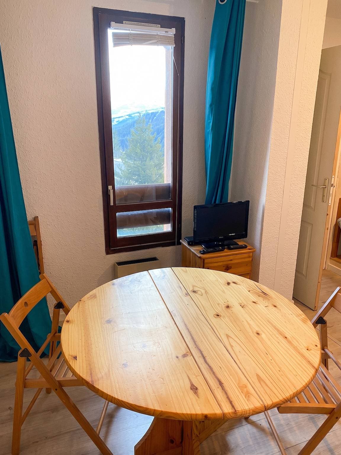 Foto 8 von 14: Gemütliches Studio in Uvernet-Fours / 15 m² / Bergblick