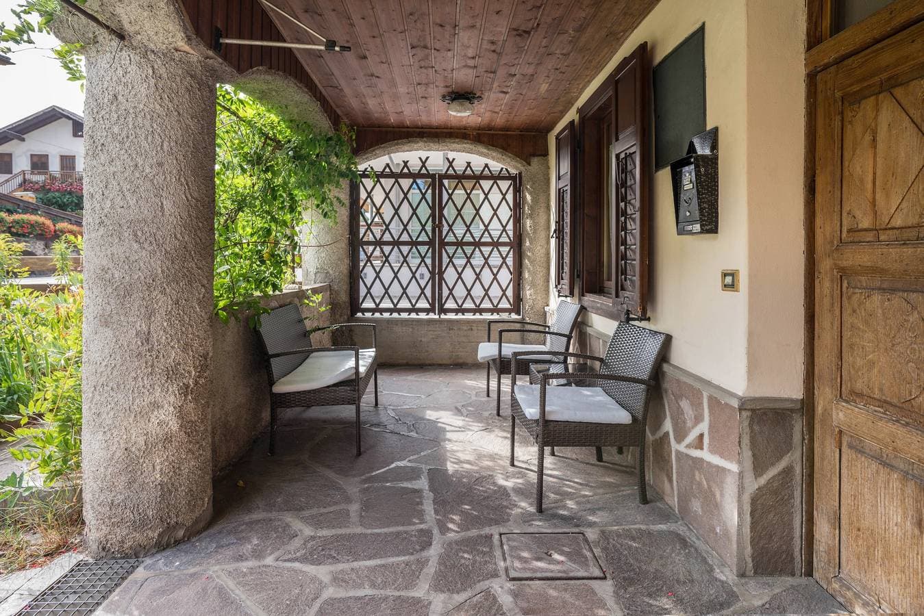 Foto 3 von 36: Ferienwohnung 'Casa Delmarco' mit privater Terrasse und privatem Garten