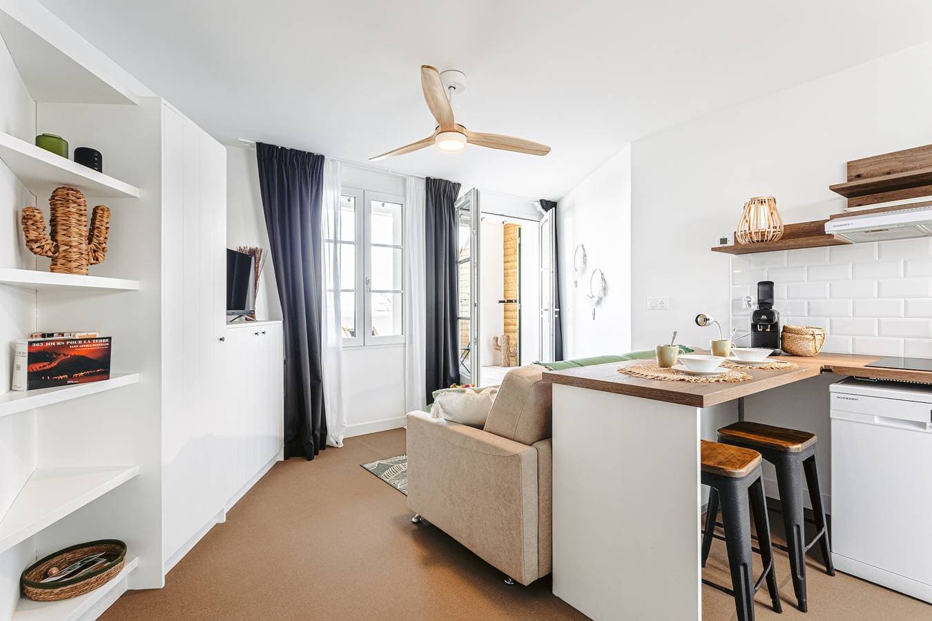 Foto 10 von 21: Studio La Terrasse mit Meerblick, privater Terrasse und WLAN