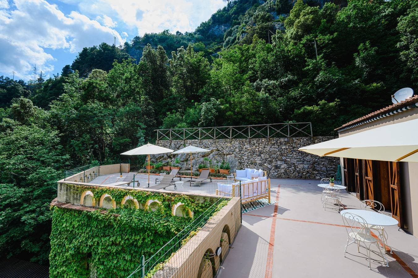 Foto 4 von 39: Lemon Garden Villa by Elite Villas