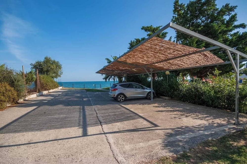 Foto 13 von 27: Drei Zimmer auf zwei Etagen, 30 Meter vom Meer mit Solarium und Strand inklusive