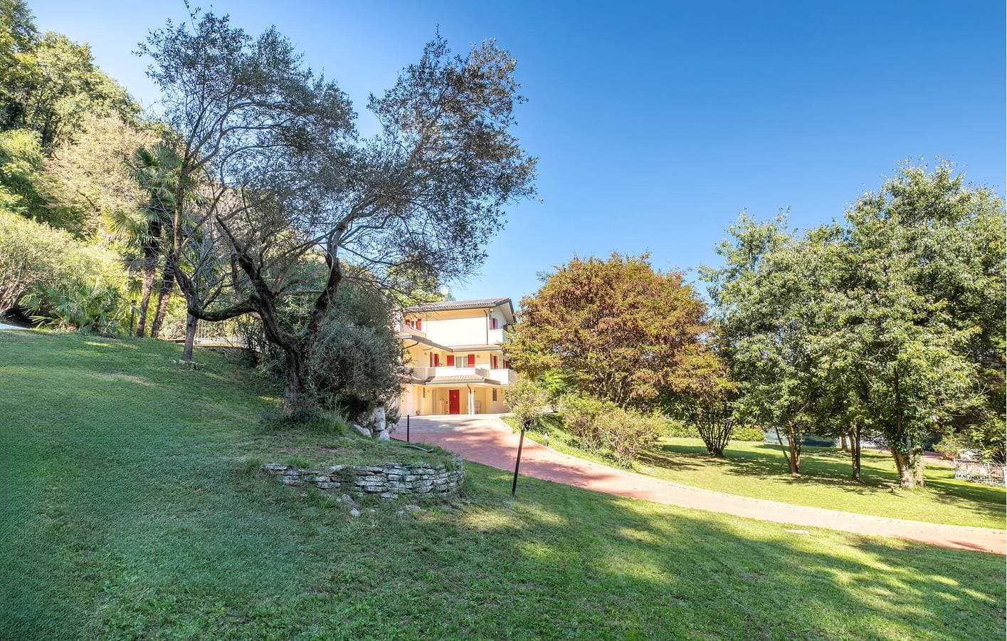 Modernes Apartment mit Pool und Terrasse in Teolo 1