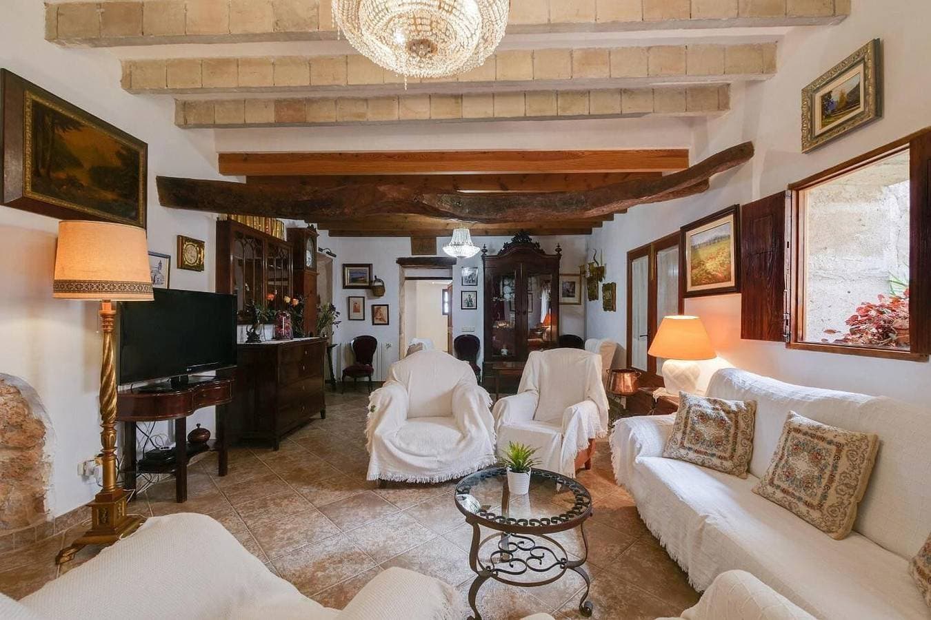 Foto 13 von 34: Ferienhaus Finca Son Caldés mit WLAN, Klimaanlage, Pool und Garten
