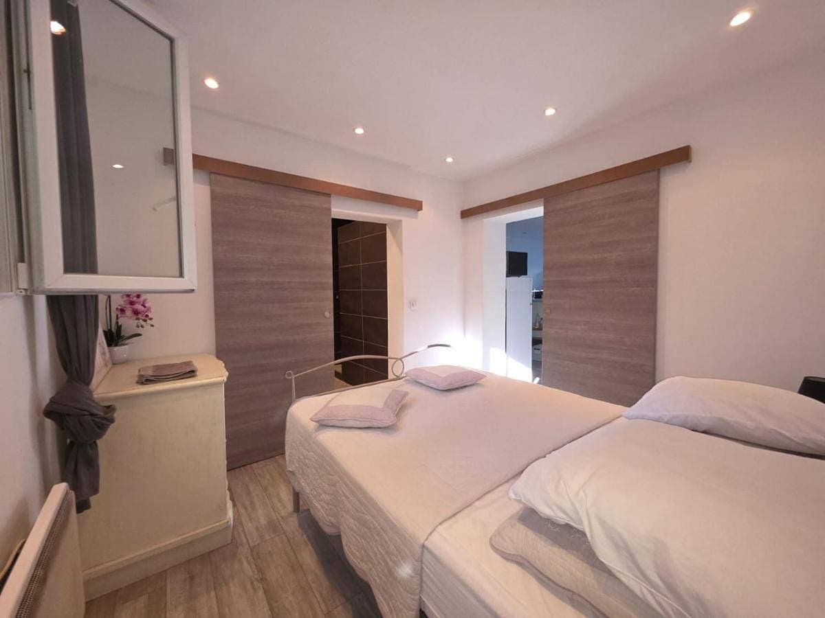 Foto 5 von 15: One-Bedroom Apartment