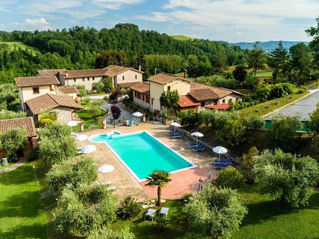 Foto 13 von 64: Villa in Perugia mit Pool und Hügelblick