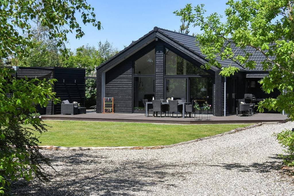 Foto 5 von 47: Modernes, energieeffizientes Ferienhaus mit geschmackvoller Einrichtung