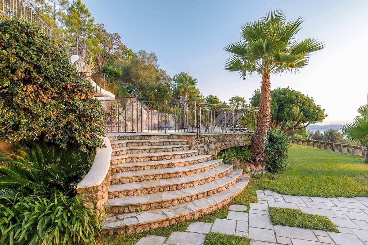 Foto 7 von 77: Villa für 10 Personen mit Garten