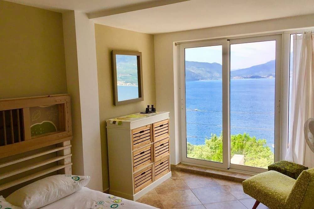 Foto 4 von 30: Moderne Villa mit privatem Pool und erstaunliche Meer und die Berge