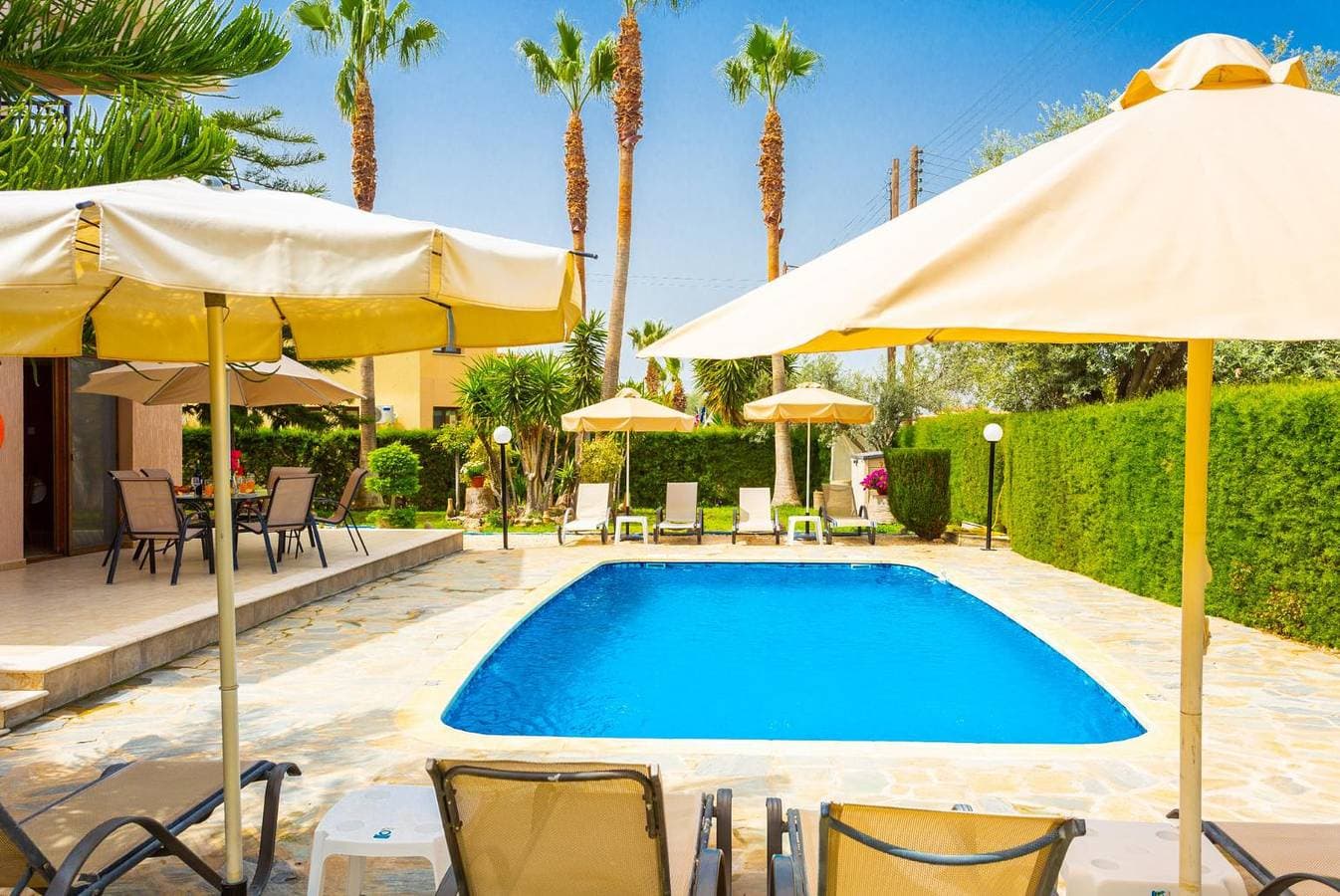 Foto 6 von 36: Villa für 9 Personen mit Terrasse