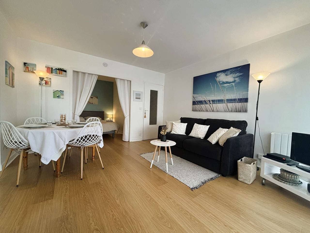 Foto 2 von 20: Ferienwohnung für 4 Personen mit Terrasse