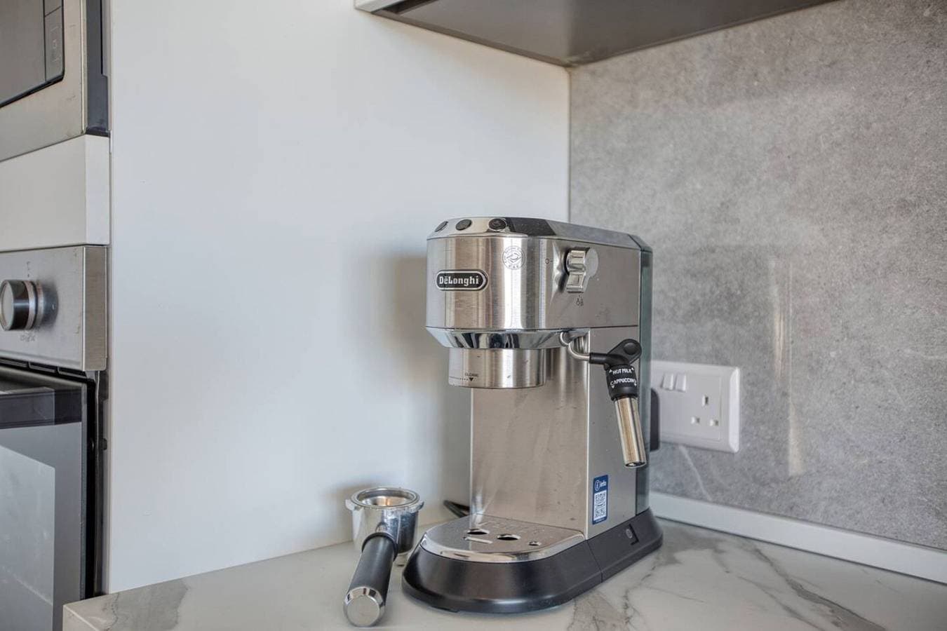 Foto 10 von 43: Ferienwohnung für 4 Personen mit Balkon