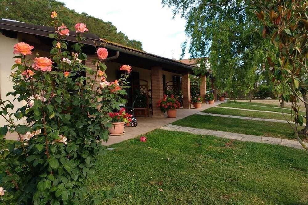 Apartment in farmhouse, set in a quiet structure 1