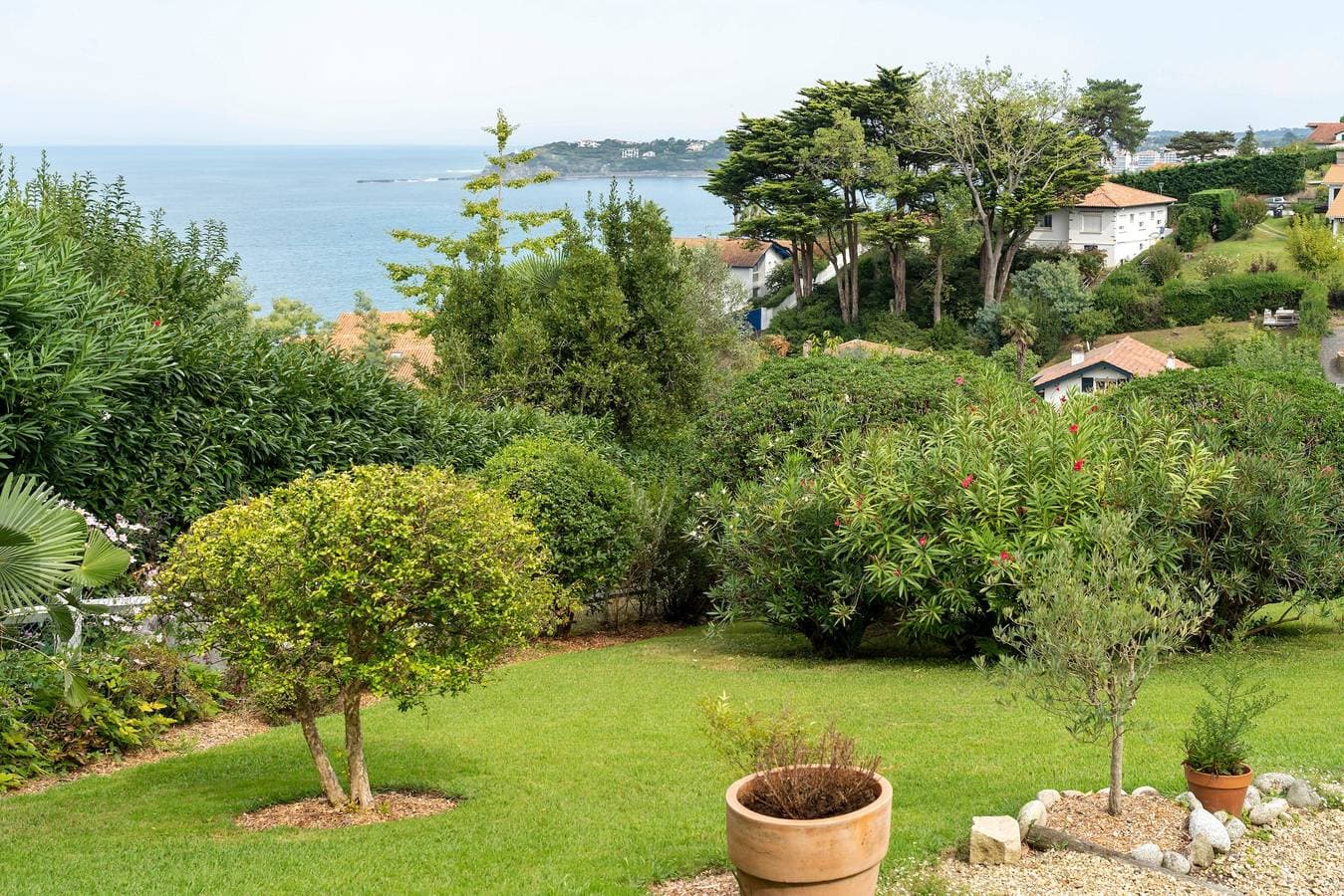 Foto 3 von 16: Appartement 'Entre Terre Et Mer' mit Meerblick, privater Terrasse und WLAN