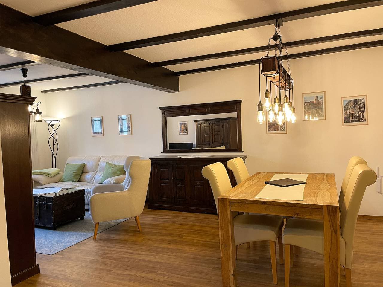 Foto 5 von 12: Apartment mit zwei Schlafzimmern und Wohnküche
