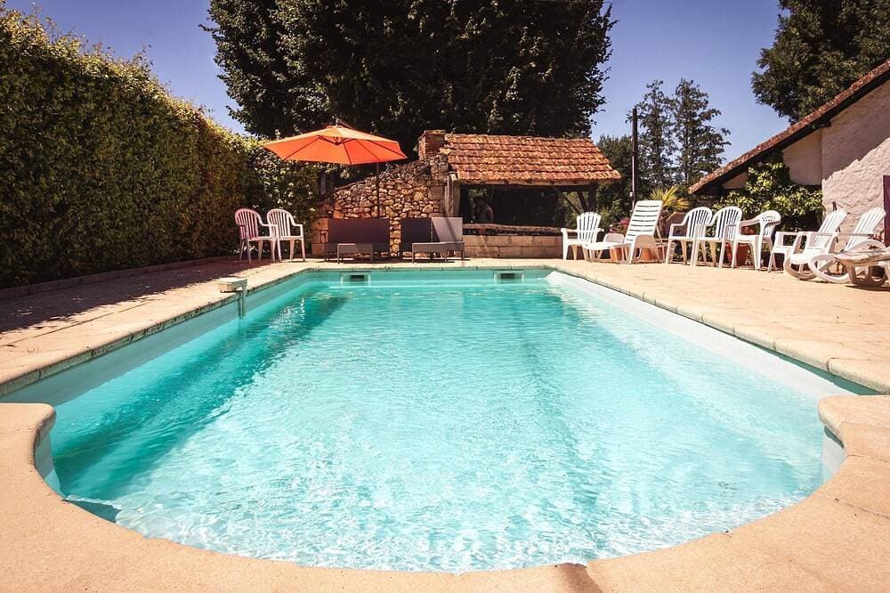 Ferienhaus in Vézac nahe Wald und See 1