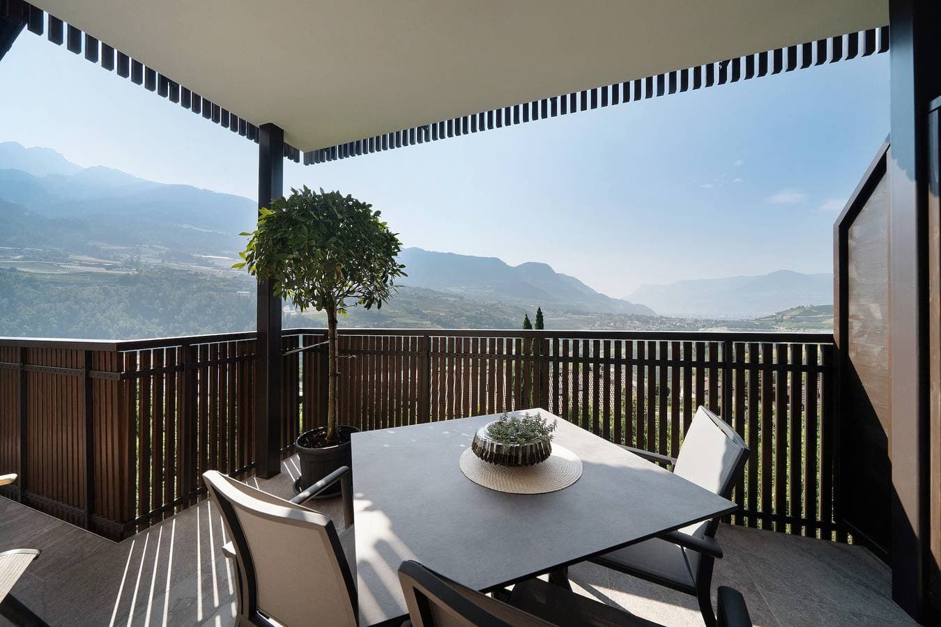Foto 2 von 21: Apartment 'Sankt Corbinian 1' mit Bergblick, Gemeinschaftsgarten und WLAN