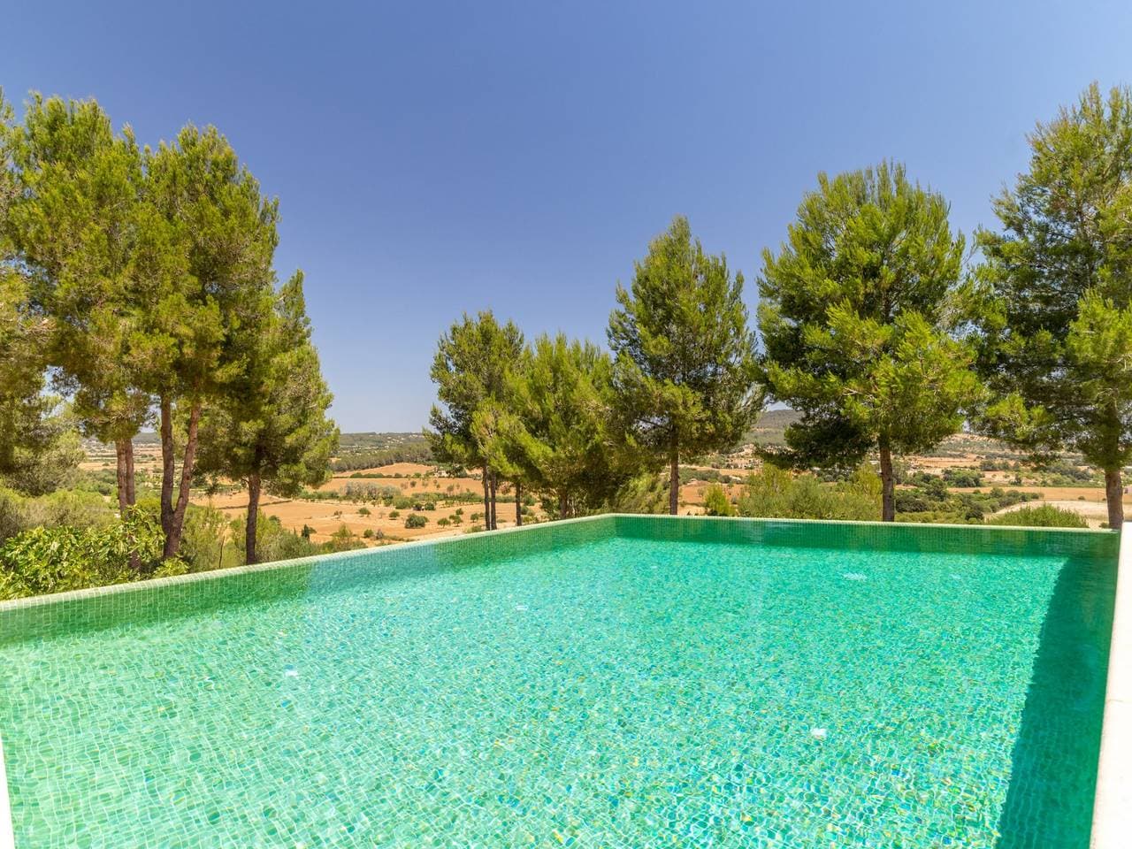 Foto 10 von 63: Sa Tanca in Sant Joan mit Infinity Pool