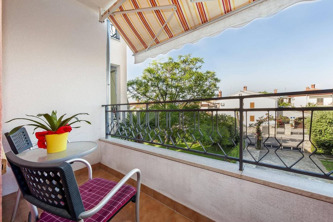 Modernes Apartment nur 10 Gehminuten zum Strand von Rovinj mit Privatparkplatz 1