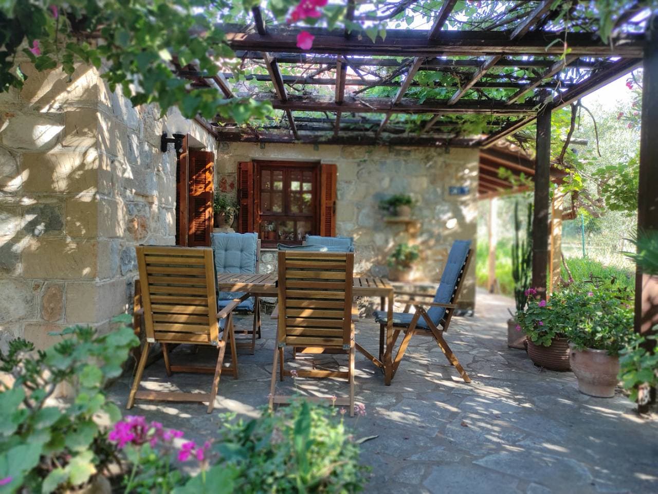 Foto 4 von 40: Ferienhaus nur 300m vom Stoupa Strand entfernt, wunderschöner Garten, Peloponnes