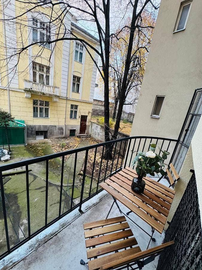 Foto 4 von 14: One-Bedroom Apartment