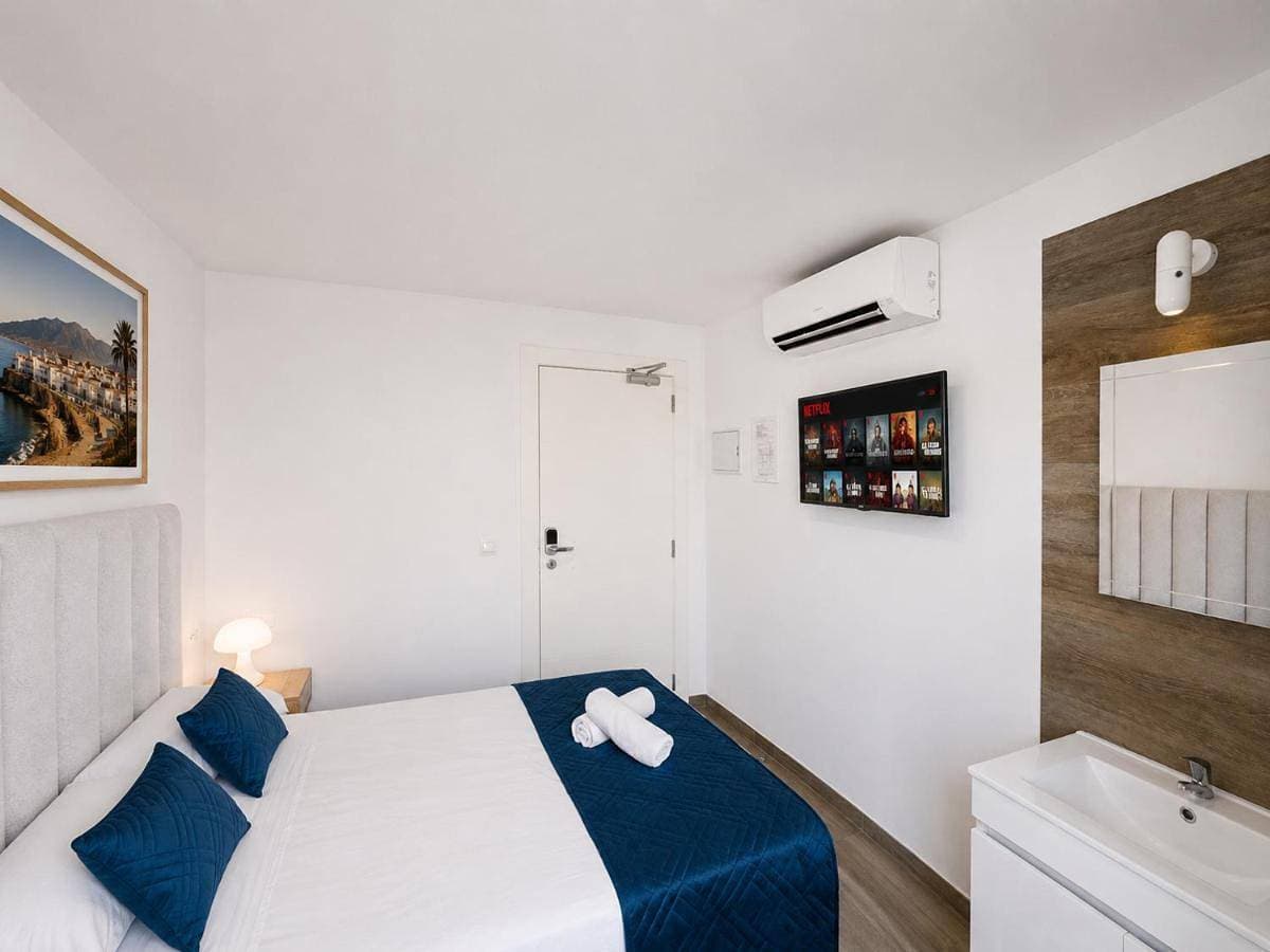 Foto 4 von 10: Double Room with Private Bathroom