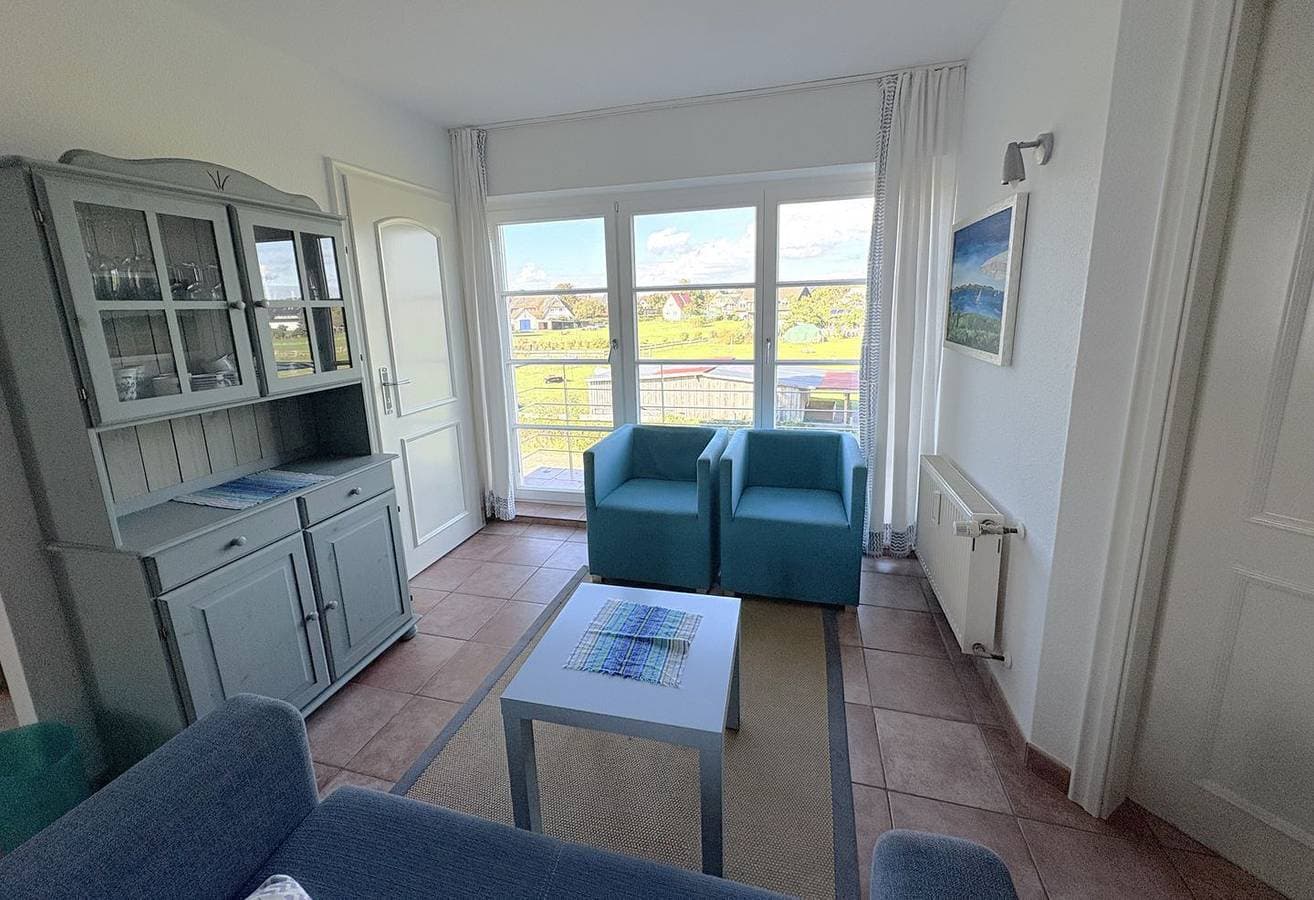 Foto 2 von 25: Ferienwohnung Drachen: Reetgedecktes Strandhaus mit eigenem Strand und Meerblick