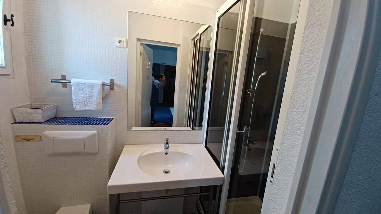 Foto 7 von 7: Small Double Room