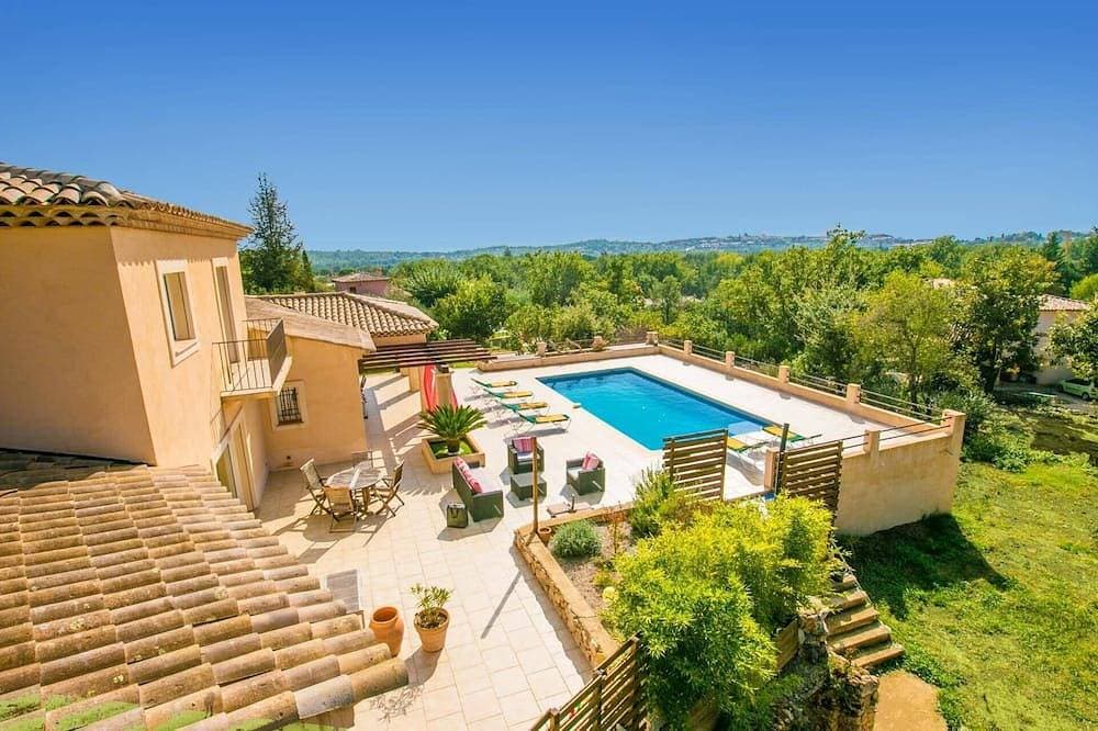 Villa Soleiade by Villa Plus 1