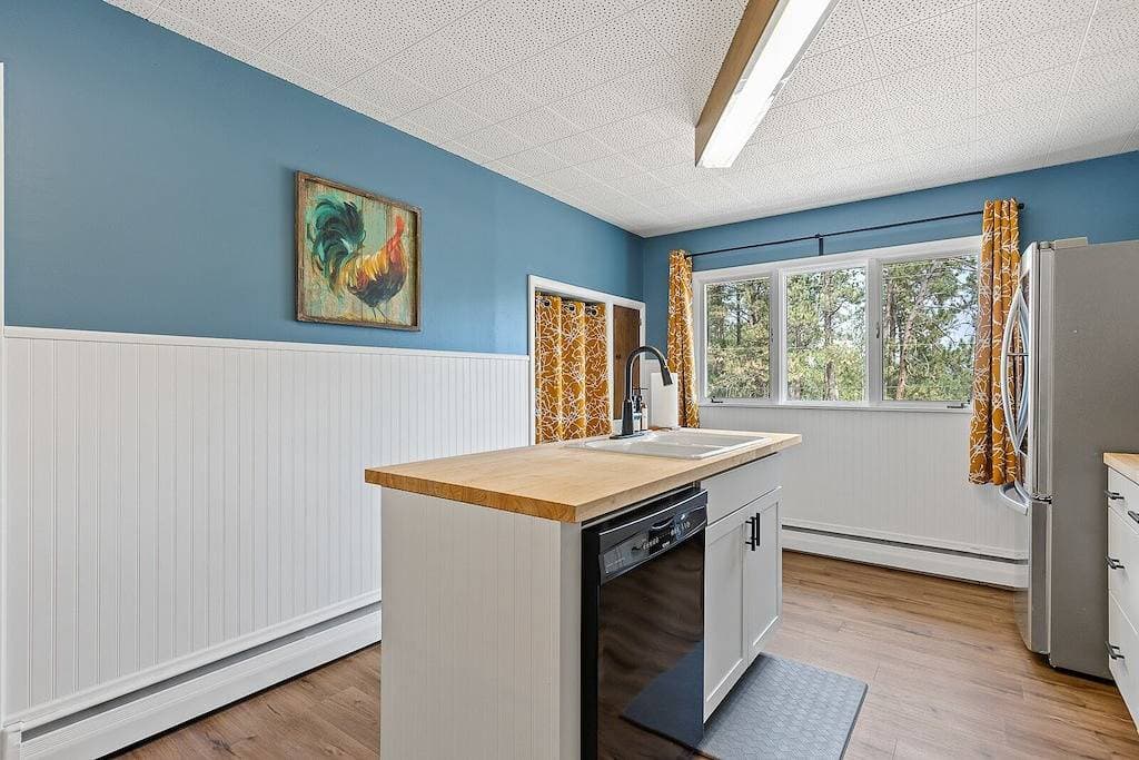 Foto 4 von 35: Blue Roof Lodge: Pet-Friendly, Walkable to Downtown Custer