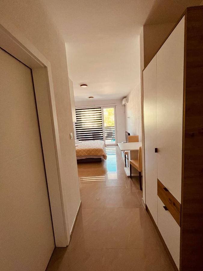 Foto 2 von 21: One-Bedroom Apartment