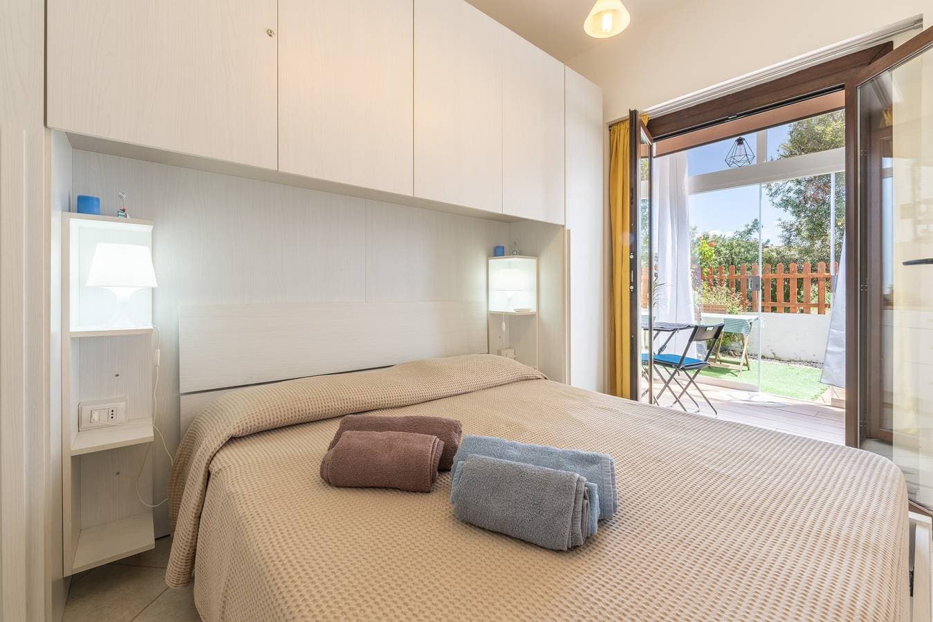 Foto 2 von 23: Ferienhaus 'Casa Clà 2' mit privater Terrasse, Garten und Klimaanlage