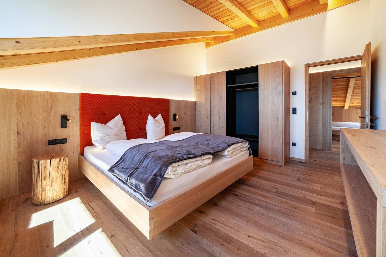 Foto 12 von 22: Ferienwohnung 'Hütterhof Sommer' mit Bergblick, privater Terrasse und WLAN
