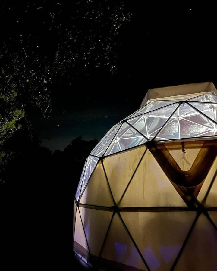 Hébergement insolite en bulle et spa 1